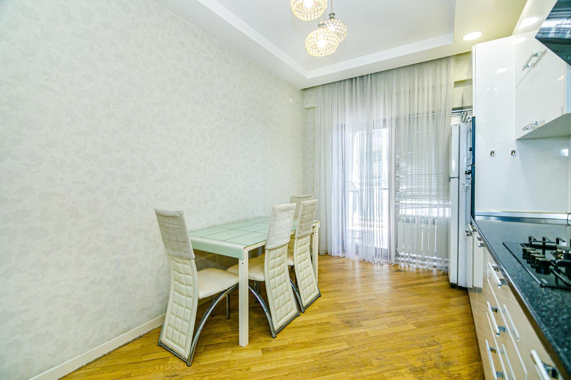 Park Azure Vip Apartment By Baku Housing Extérieur photo