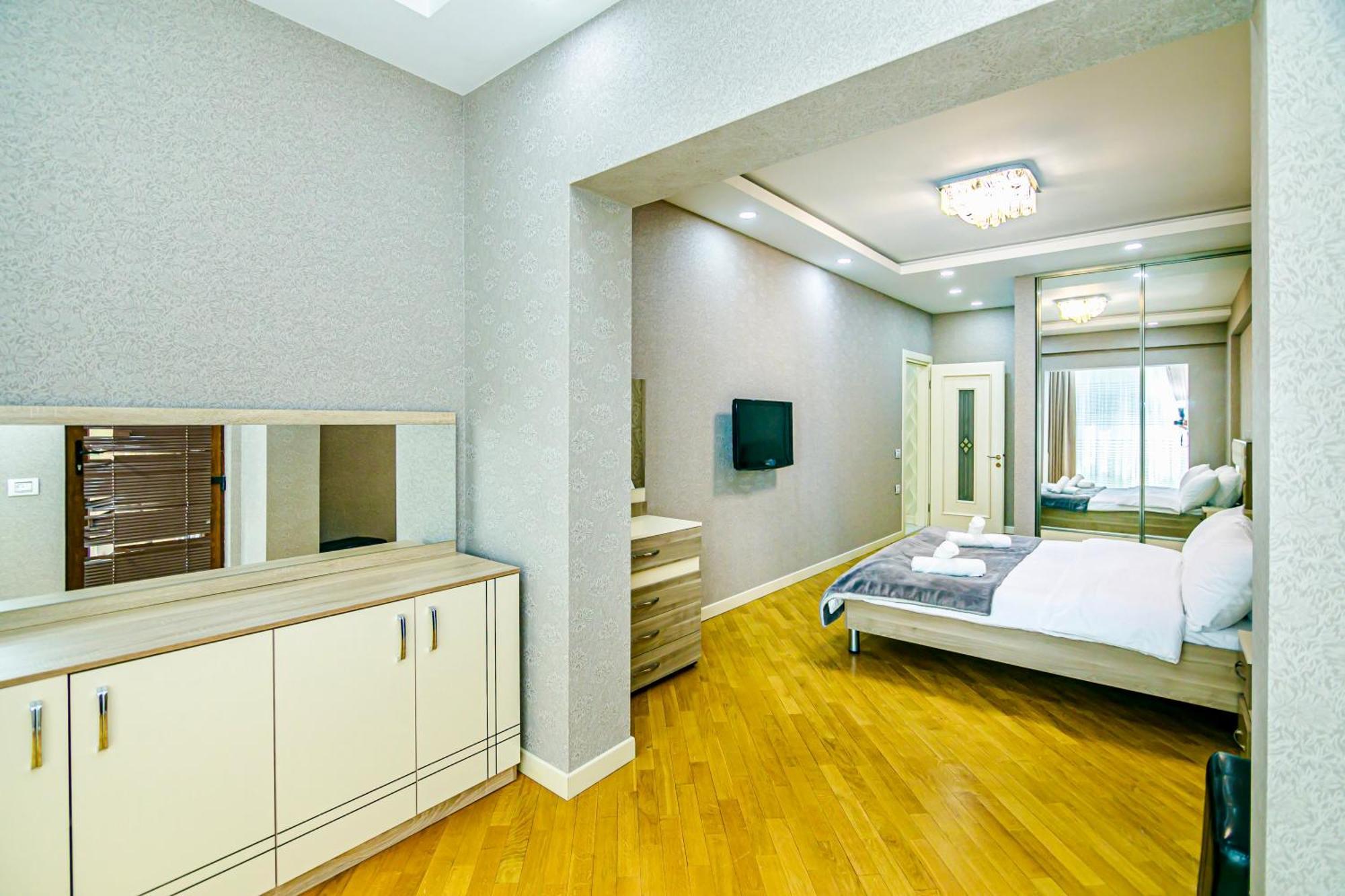 Park Azure Vip Apartment By Baku Housing Extérieur photo