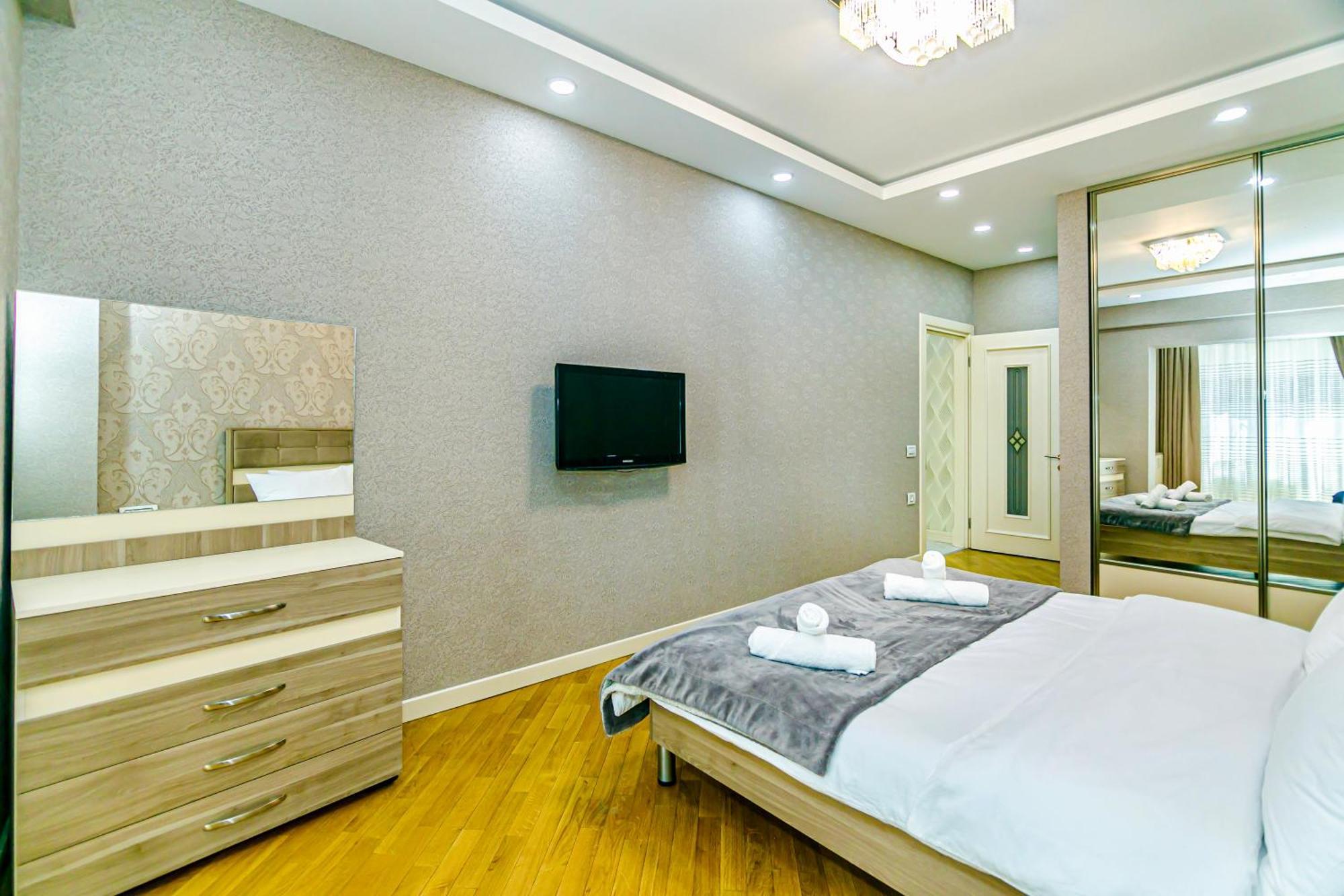 Park Azure Vip Apartment By Baku Housing Extérieur photo