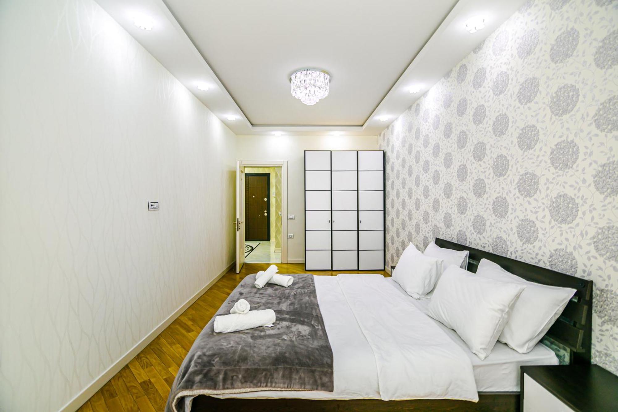 Park Azure Vip Apartment By Baku Housing Extérieur photo